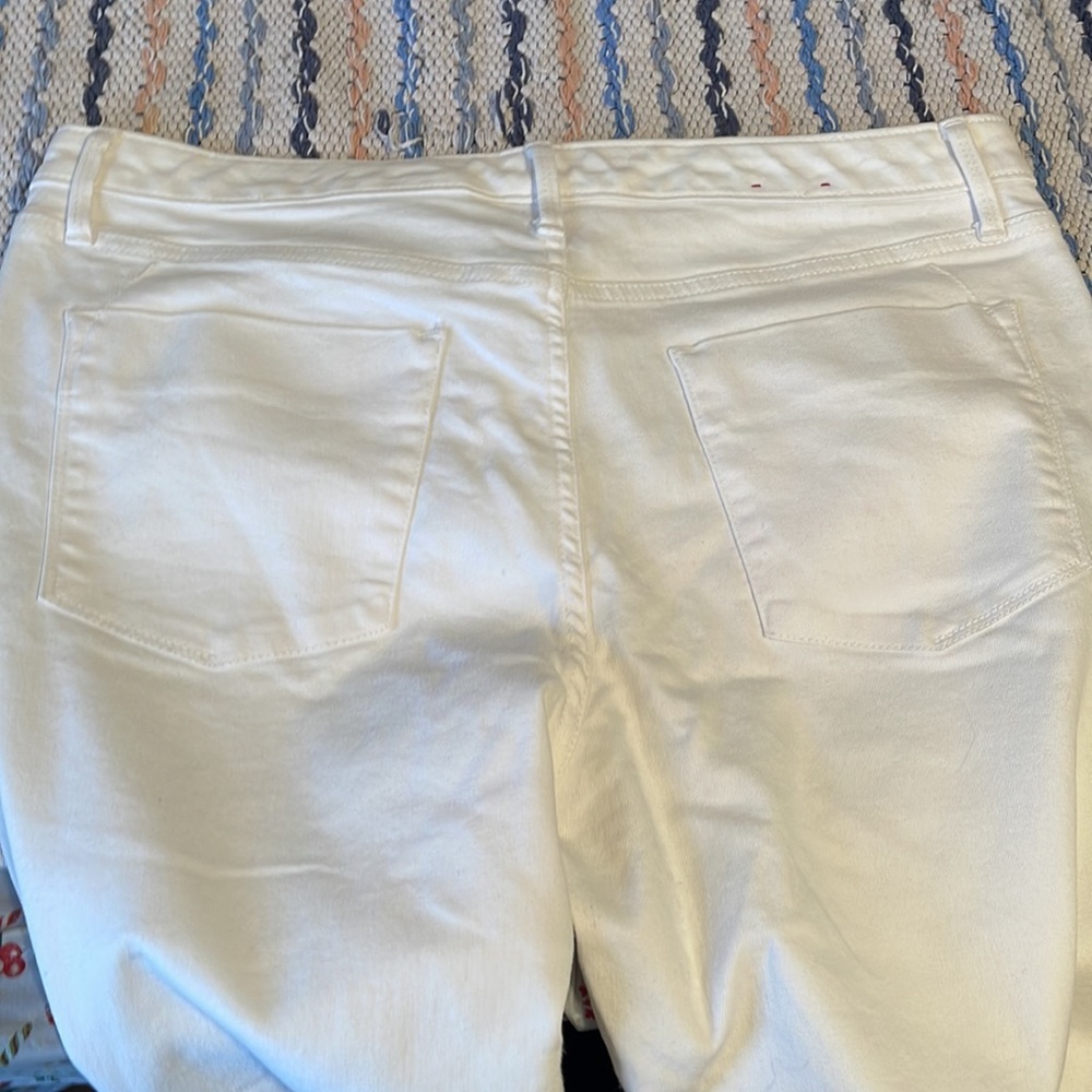 Women’s White Jeans